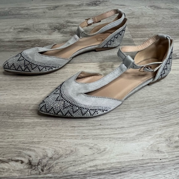 Bakers Alena Silver & Black Rhinestone Embellished Pointed Toe Flat Shoes Size 7 - Picture 1 of 7